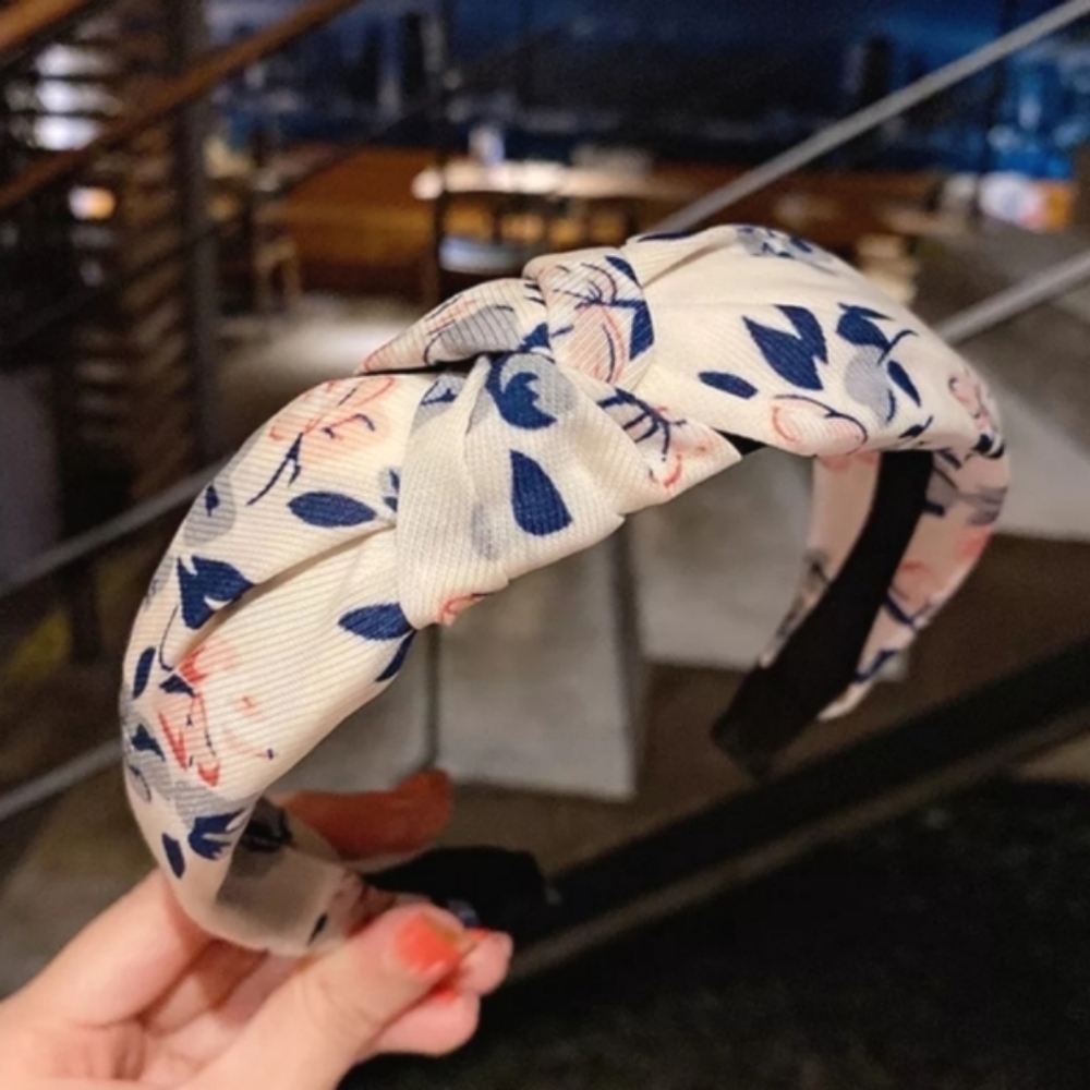 Nichole Floral Topknot Headband - Cream